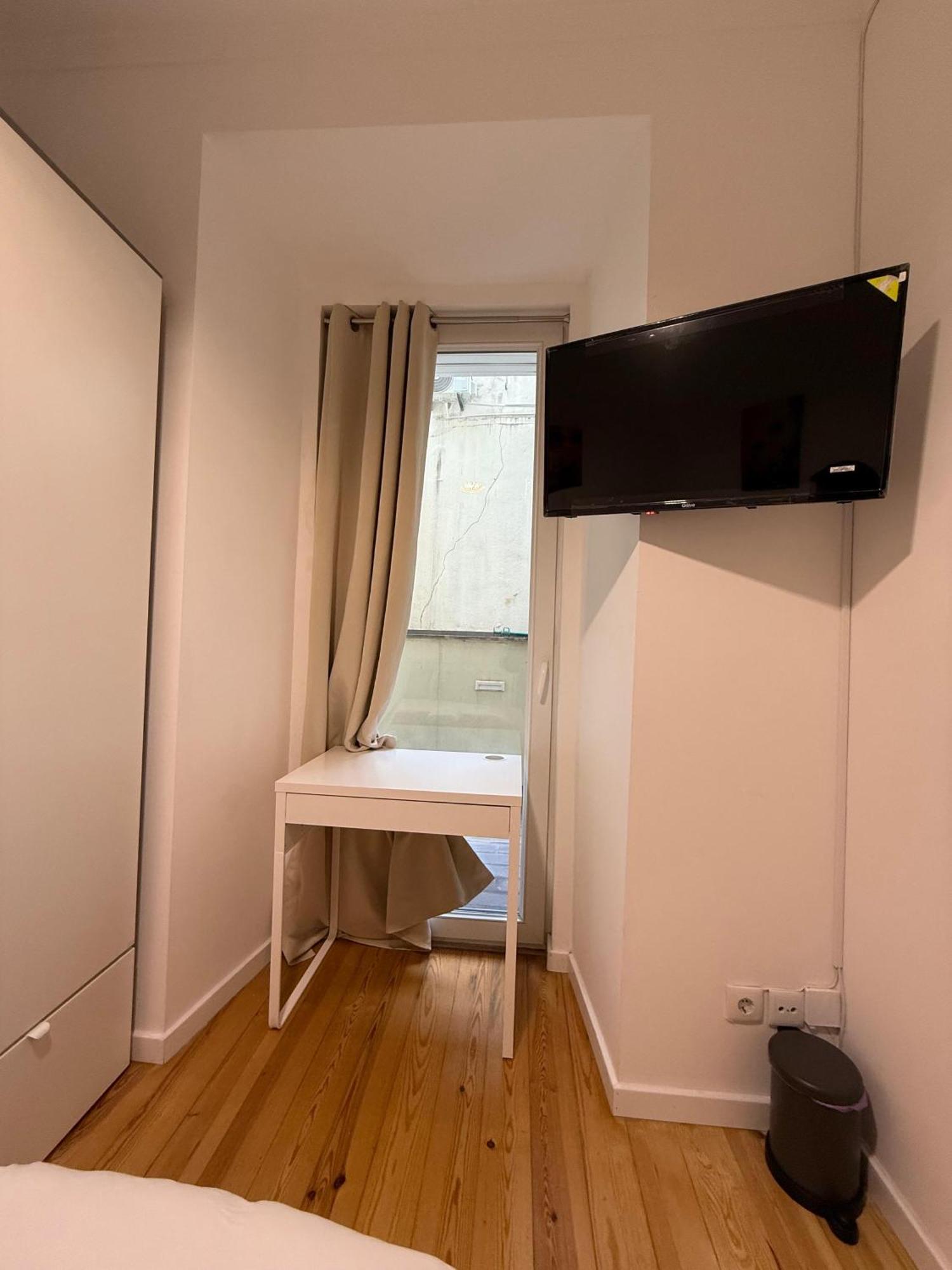 Sebastian Two Apartment Lisbon